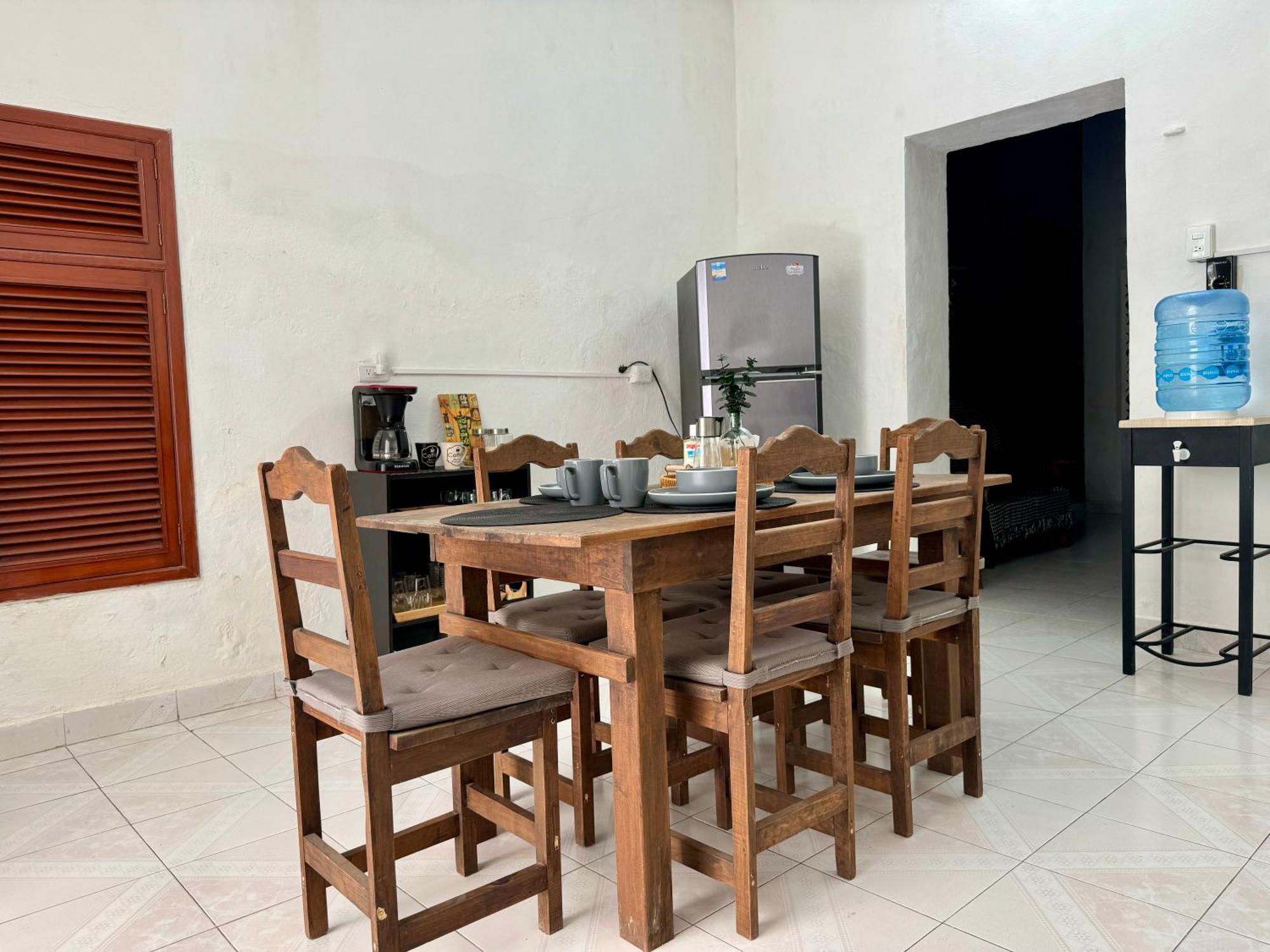 Casita Azul Colonial En El Centro De Merida. Екстериор снимка